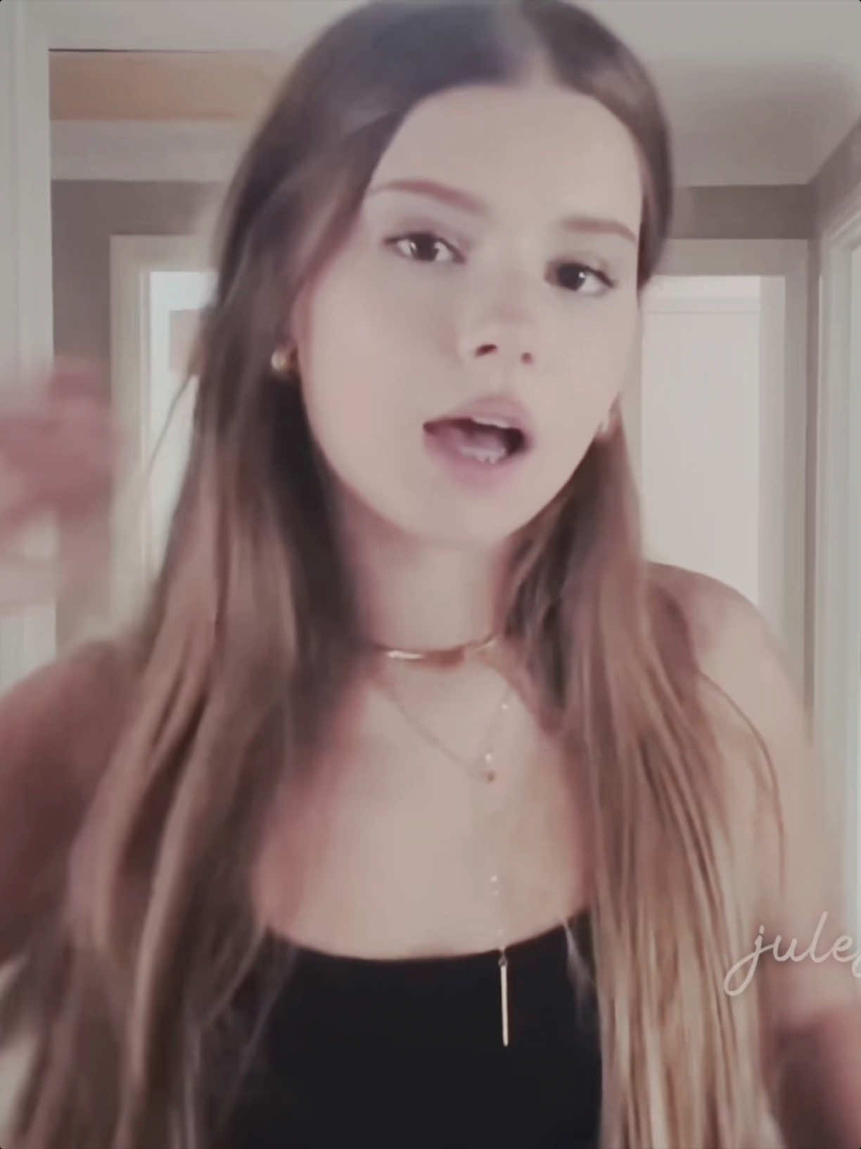 @jules 𝜗𝜚