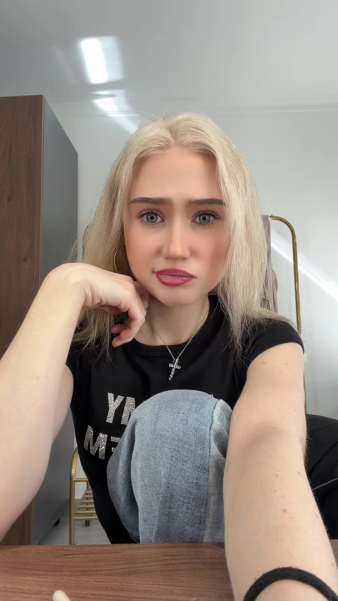 @KAMILLA BAZGANOVA🦋