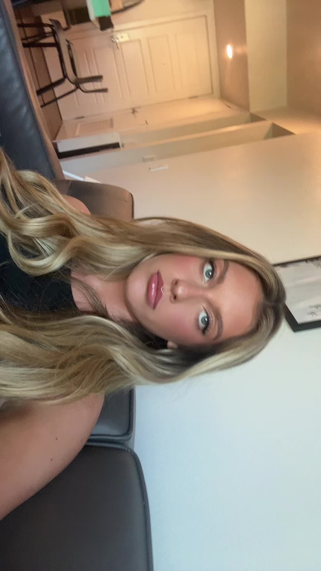 @lilymartinko