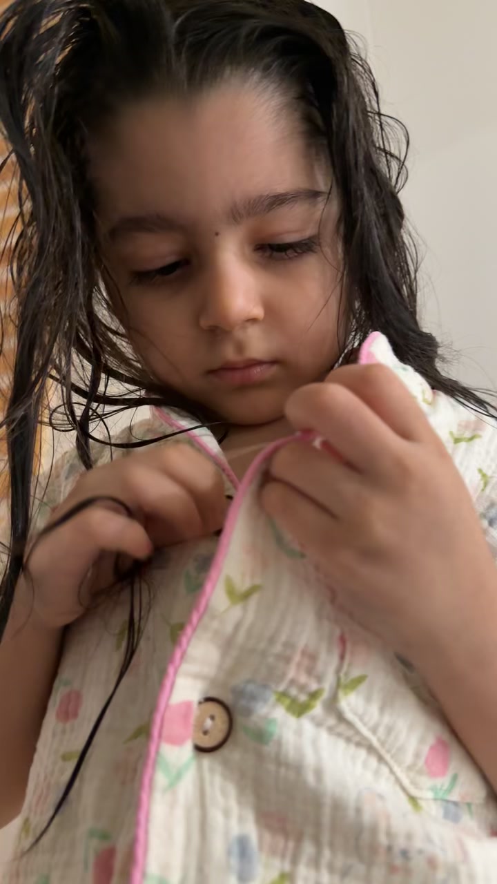 @دایکی هالە