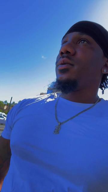 @🩸Dee2Vegas🙏🏾👽