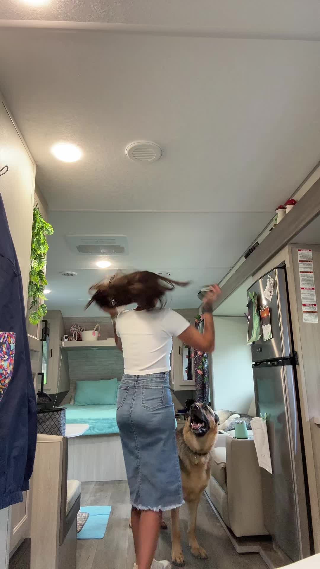 @hippierunaway