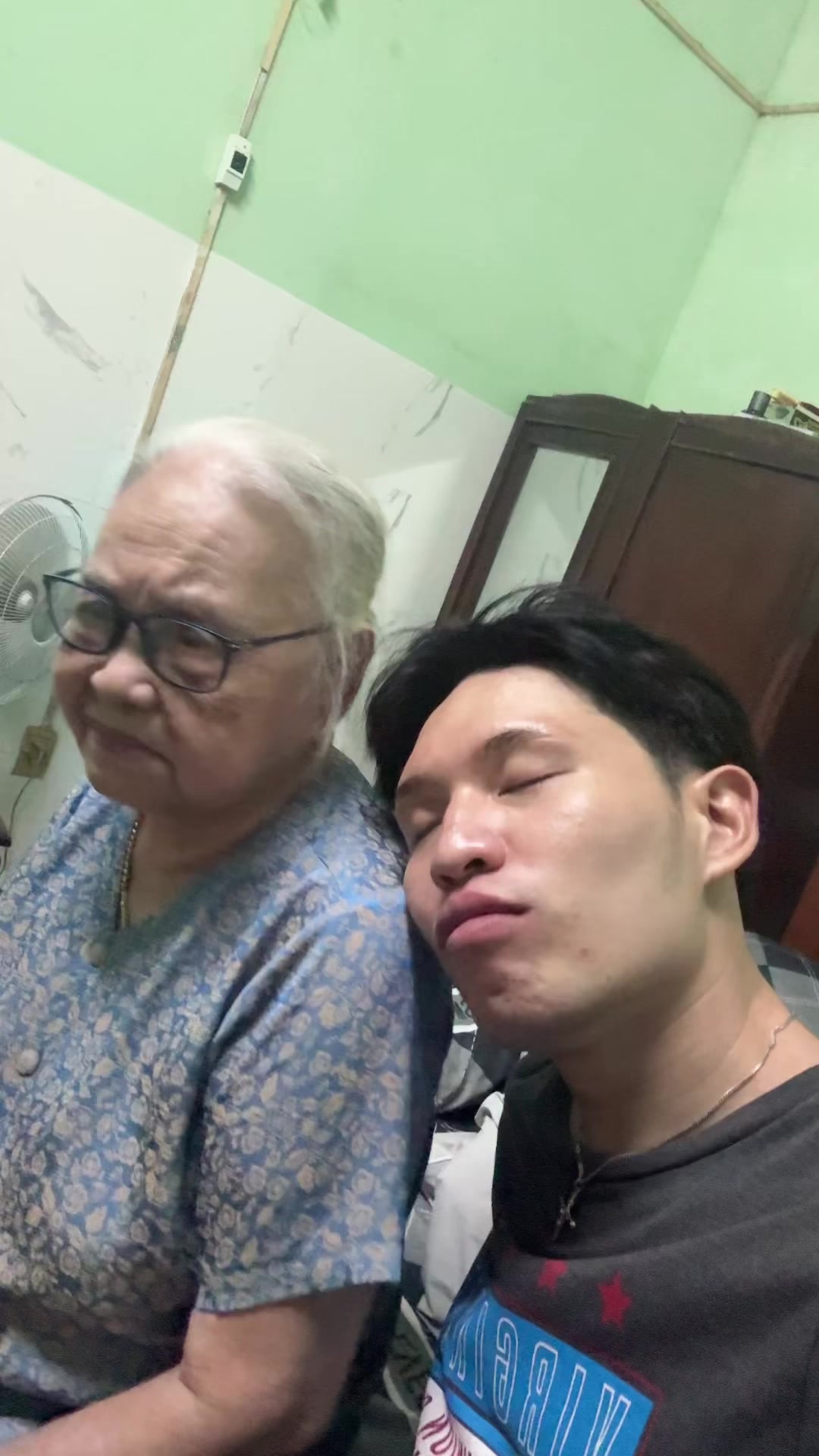 @Nguyễn Hồng Thủy