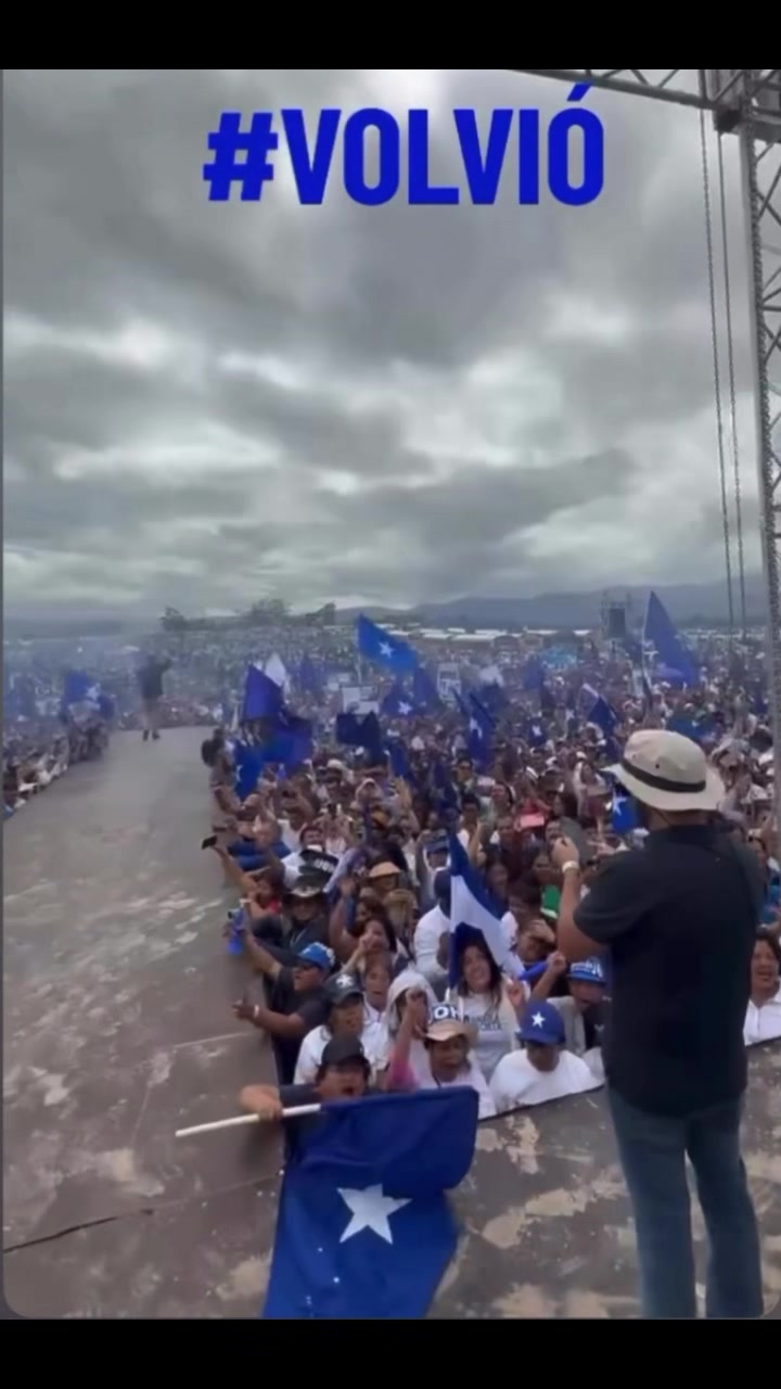 @Denia Díaz👻🤠