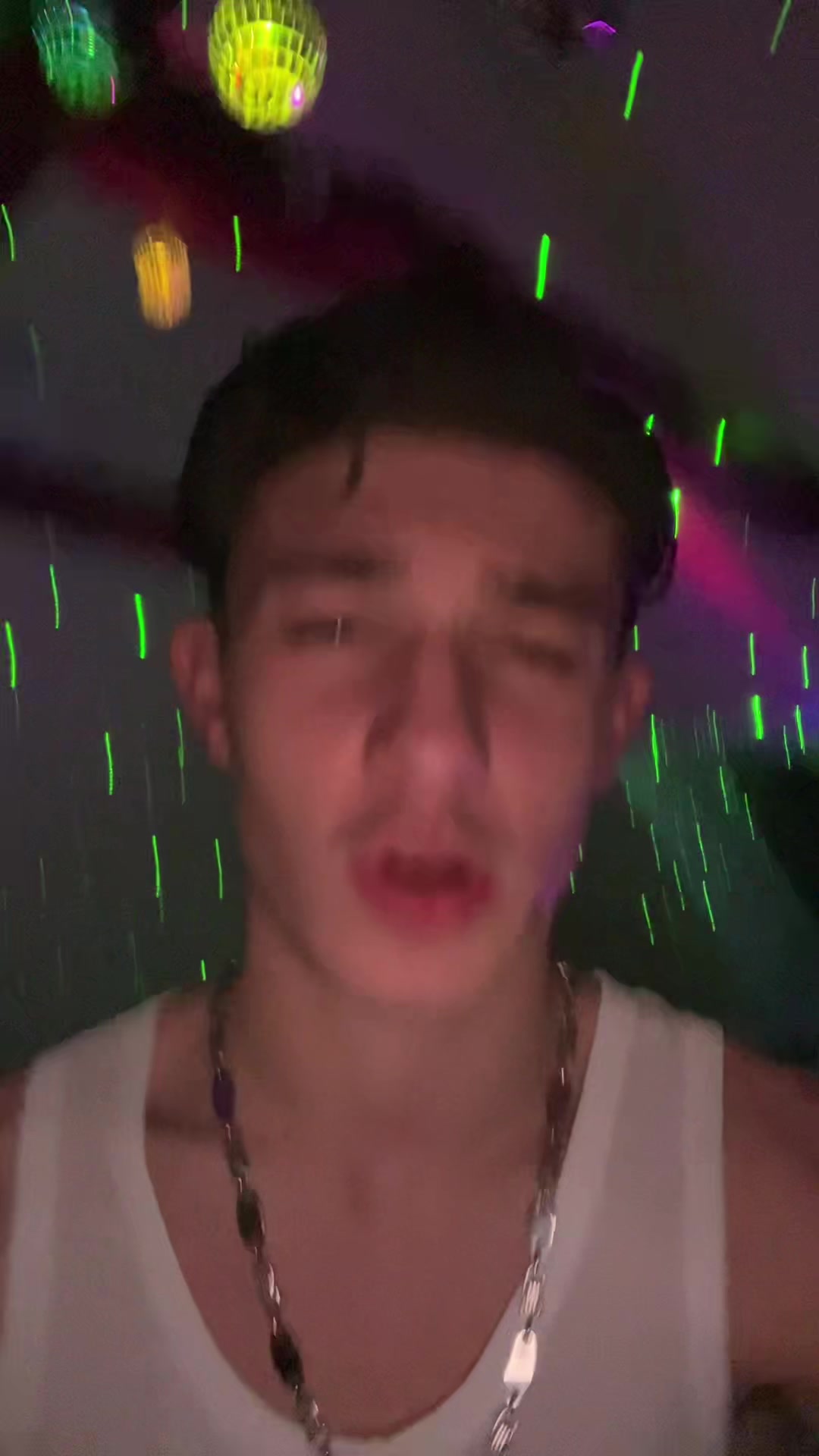 @juliansechsvier