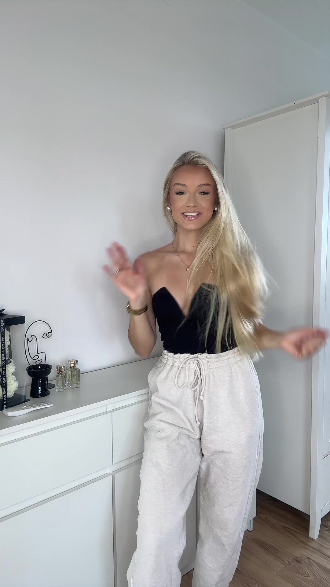@𝒲𝑒𝓇𝑜𝓃𝒾𝓀𝒶