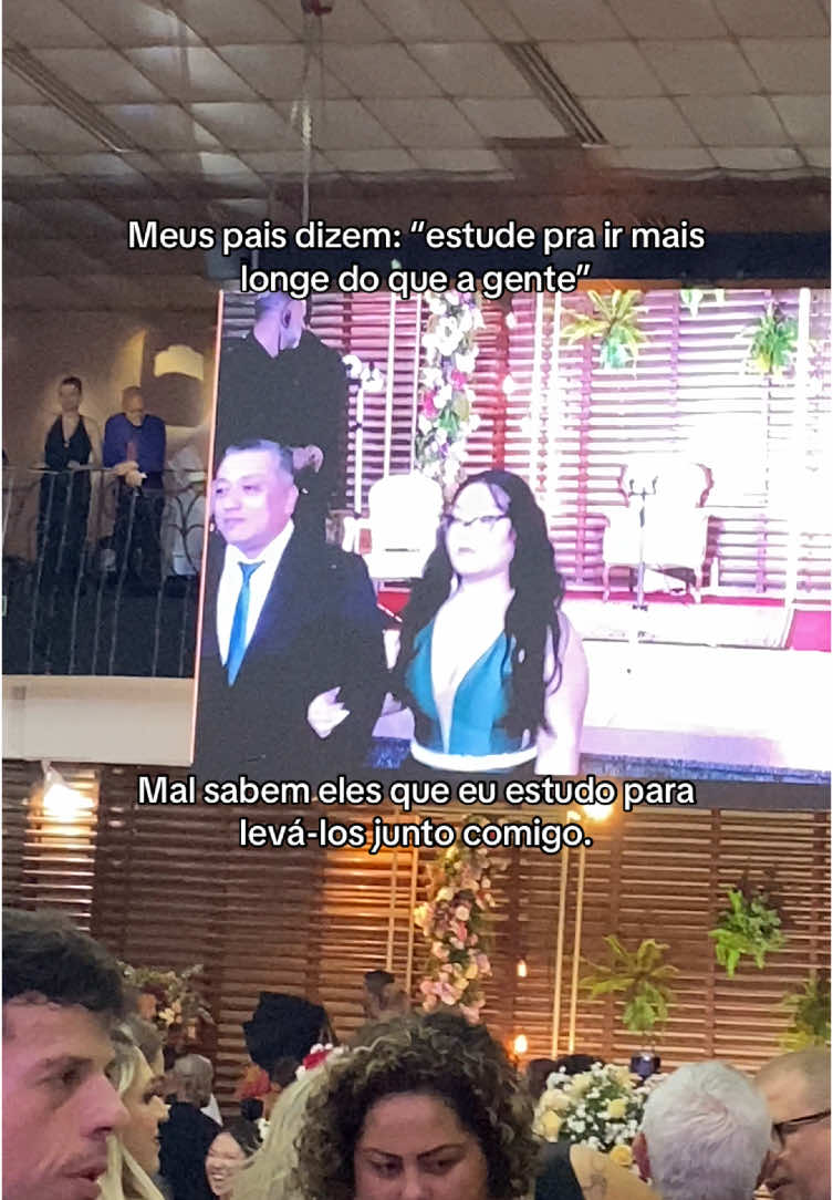 @Ta&iacute;s Mayumi 🪭