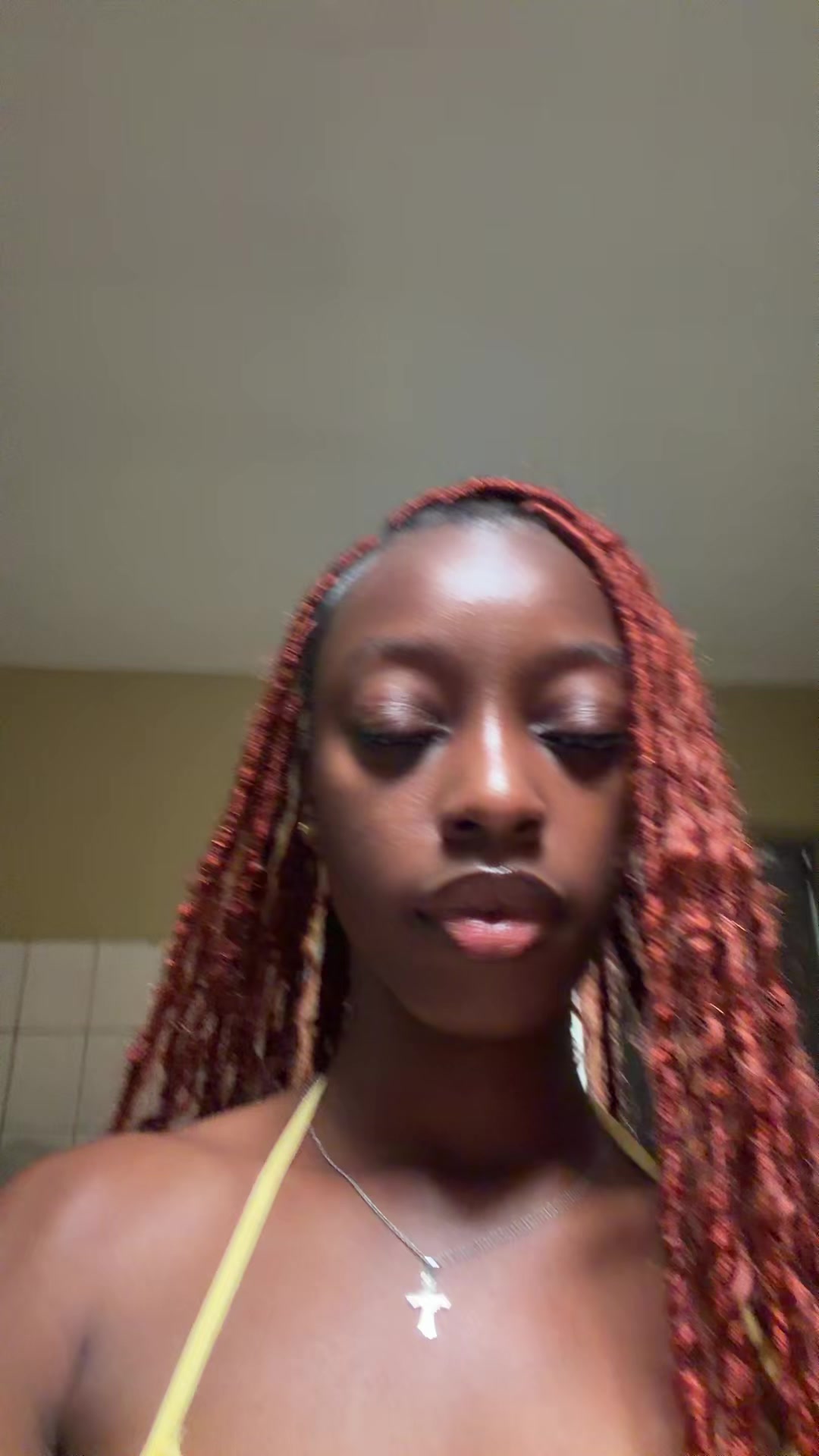 @12💋