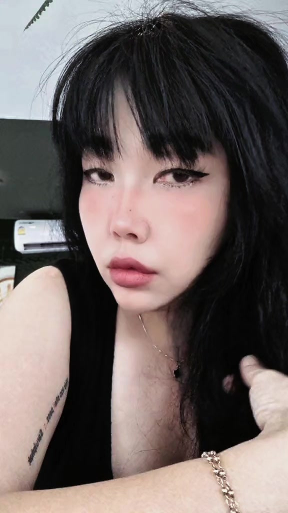 @vivian🫦