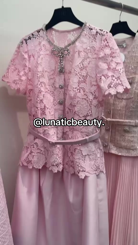 @Lunaticbeauty.co