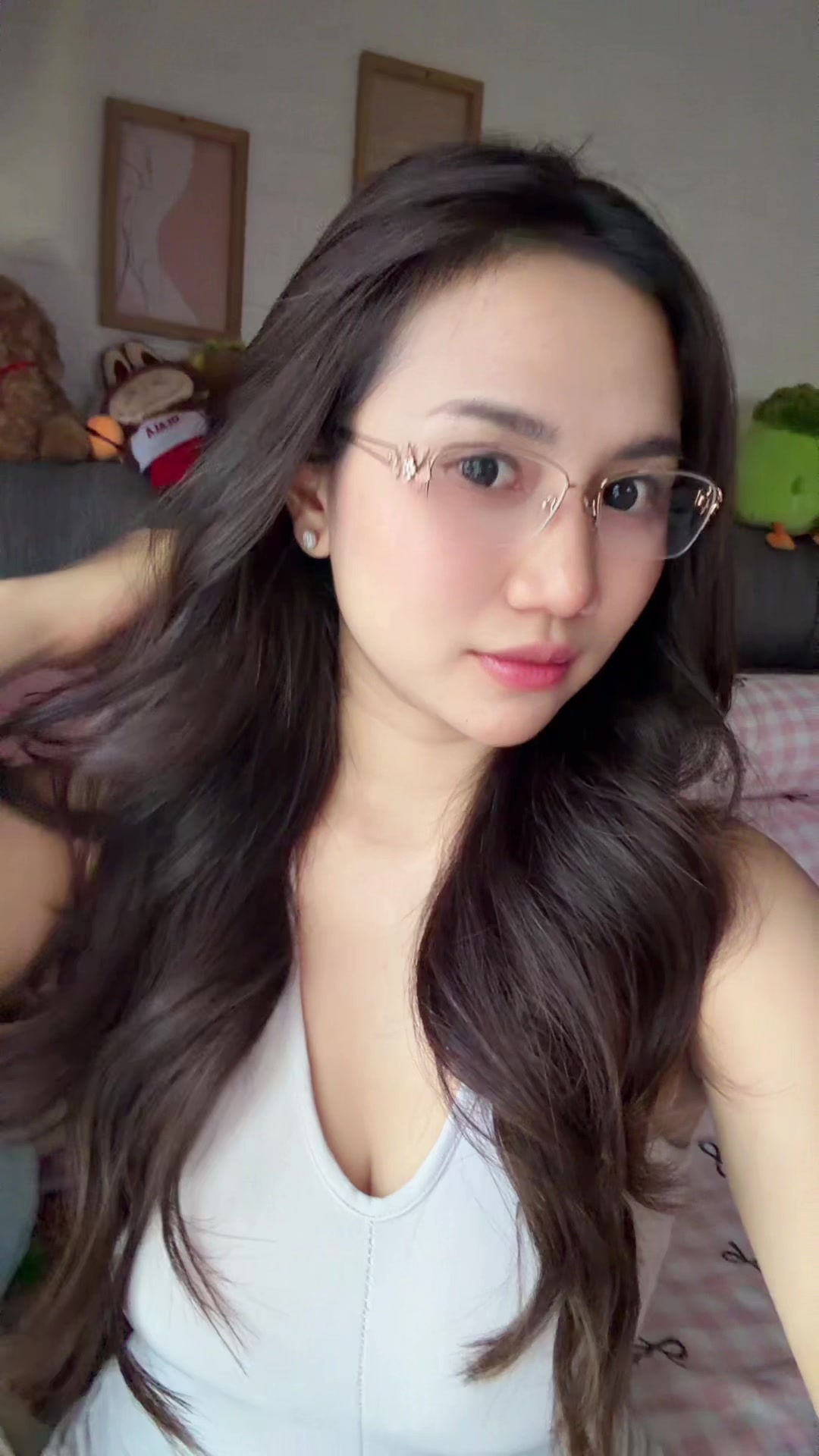 @apriapril