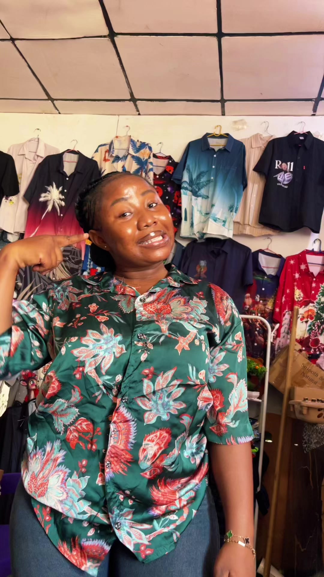 @Shivi's Vintage GlowCos.🛍️🌸