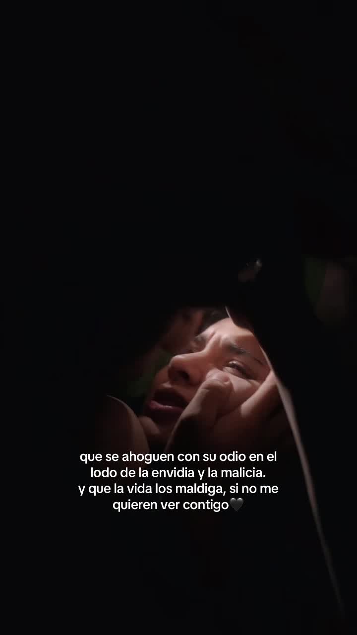 @Abril🖤