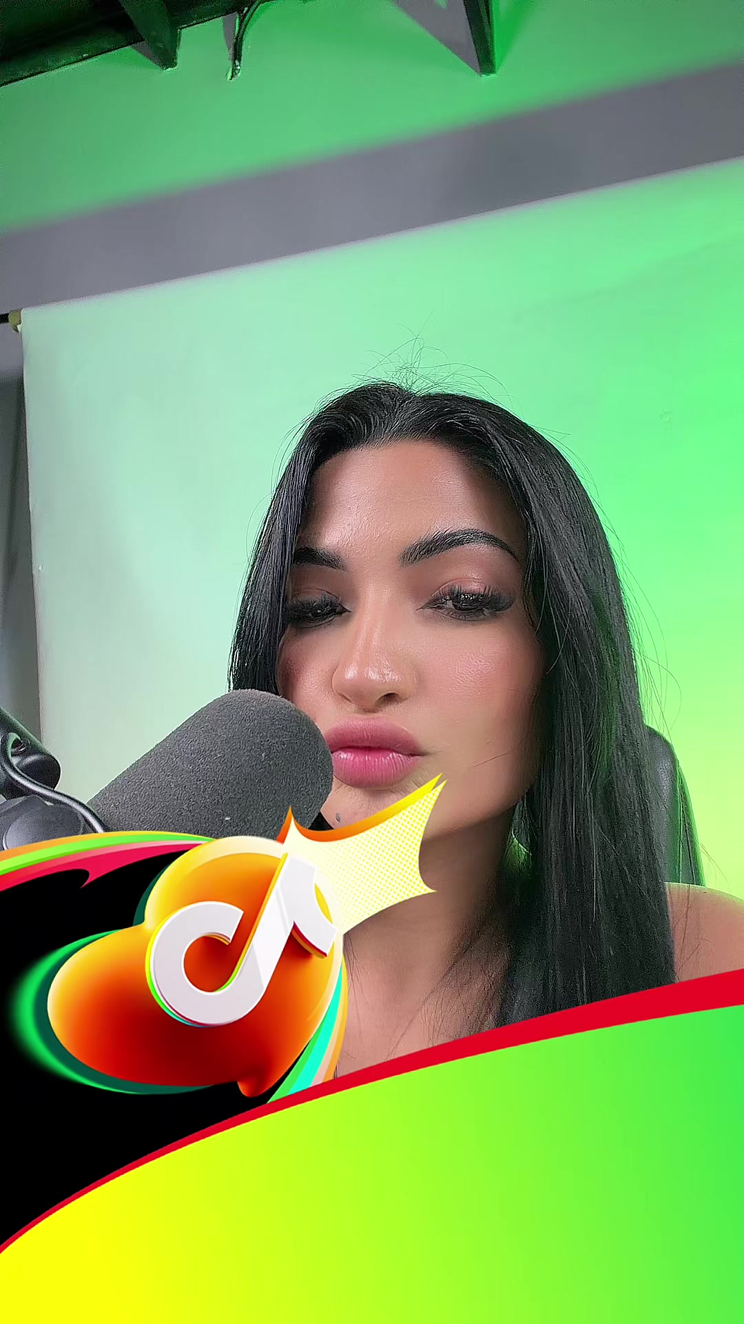 @fiorellaaaa21