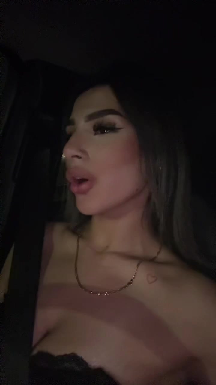 @Emiliaaa