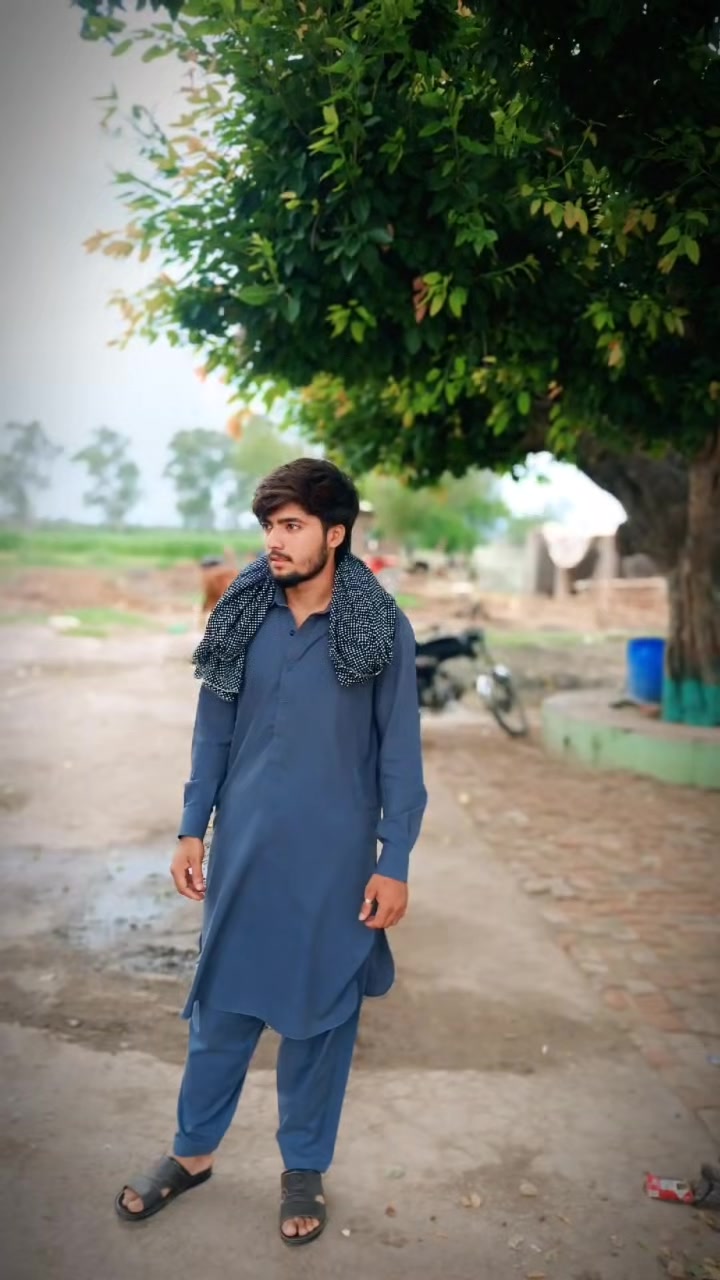 @HUSNAIN LANGRIYAL JATT👑