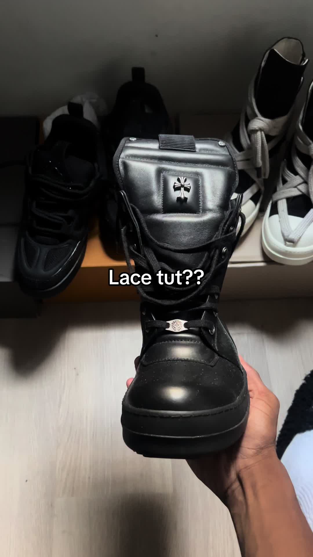 @️