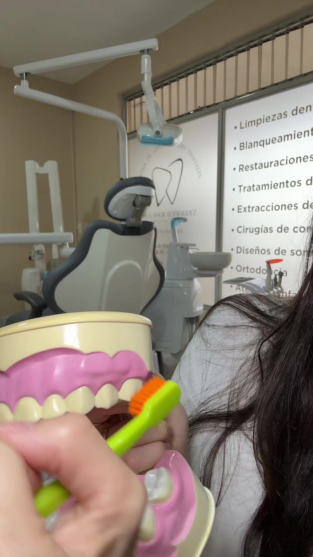 @Dra. Angie Rodríguez