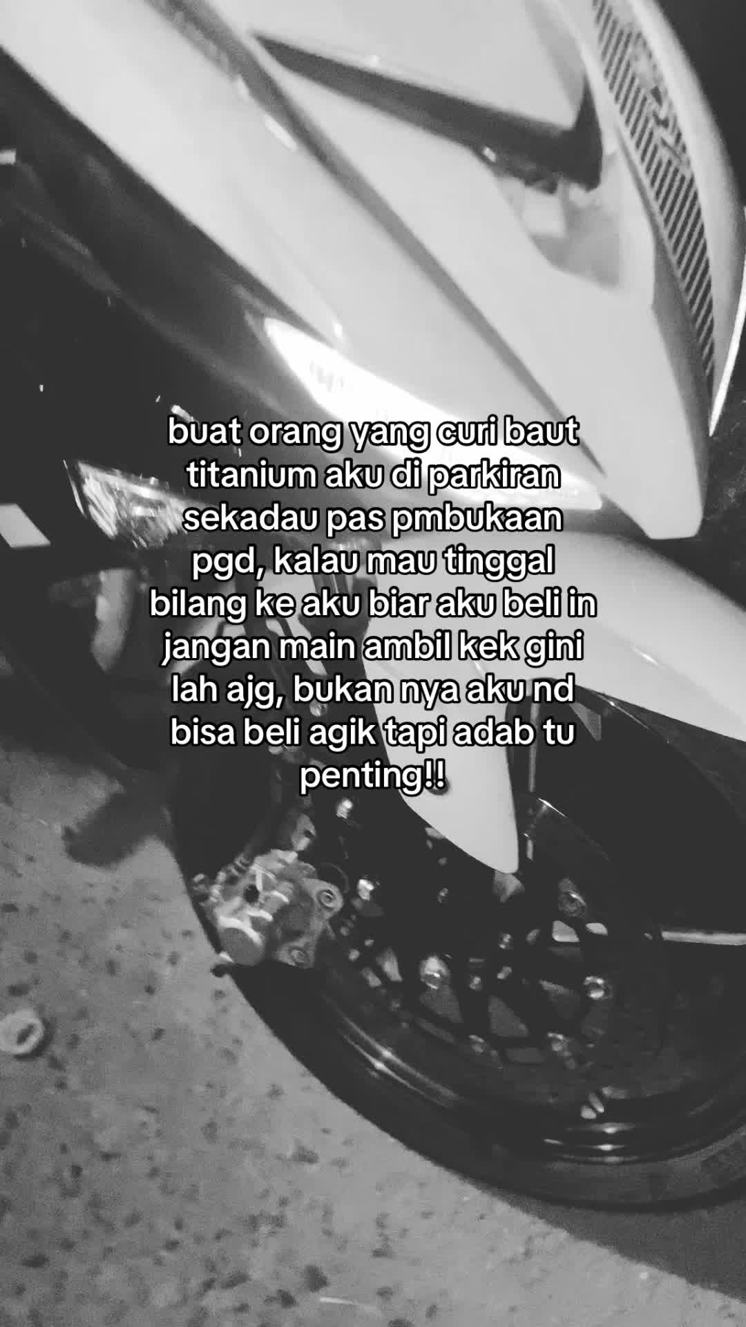 @neni✌🏻