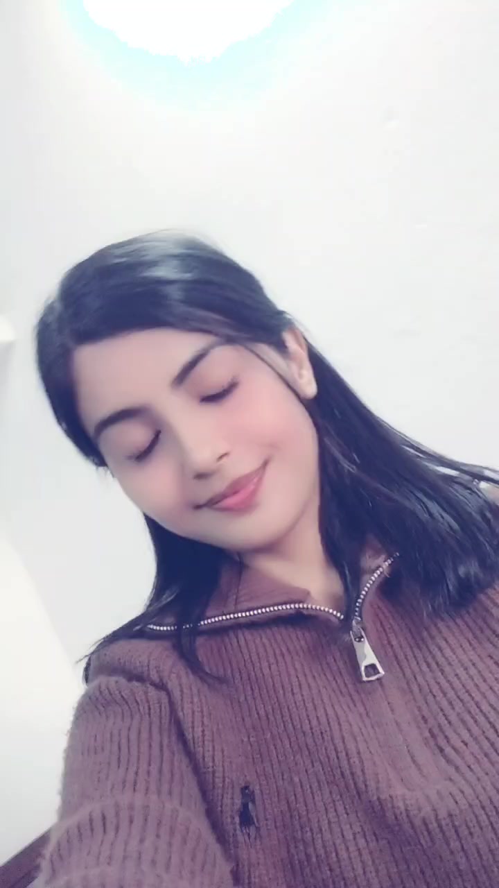@Poonam Yadav😇