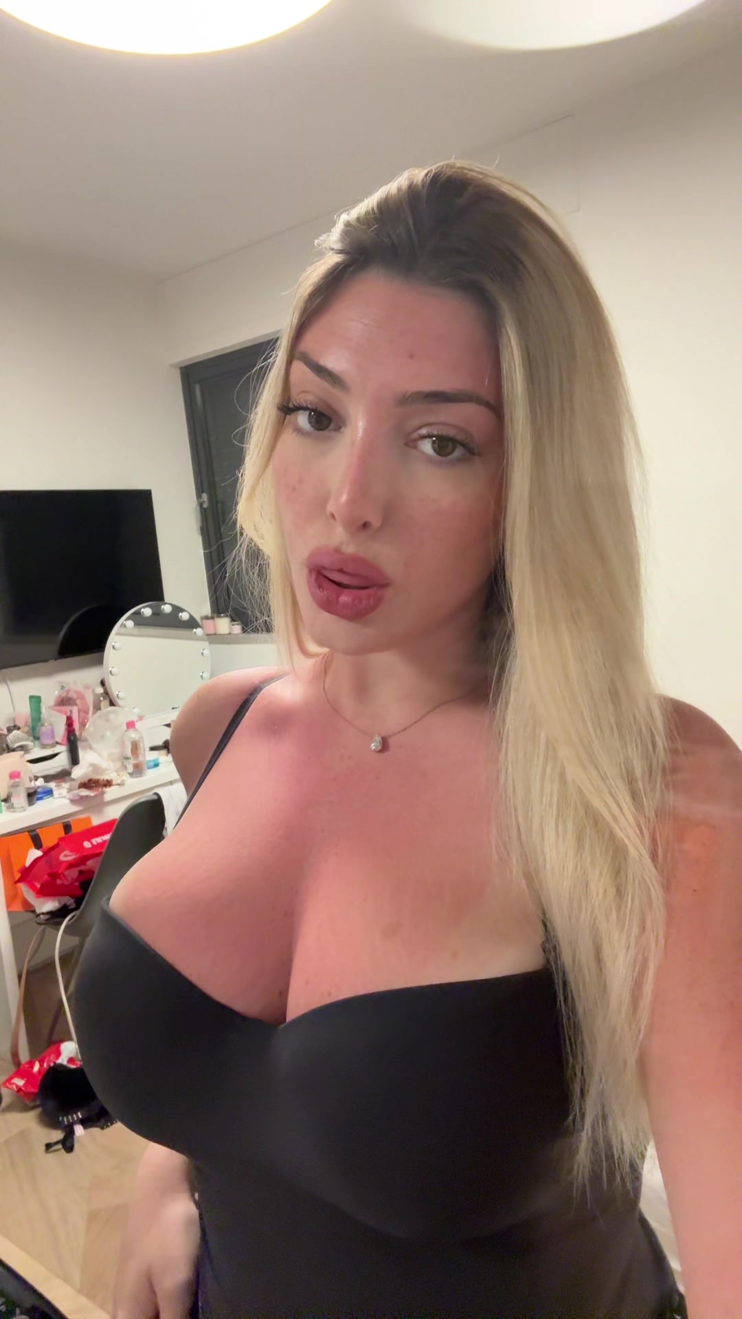@Mayarozen_