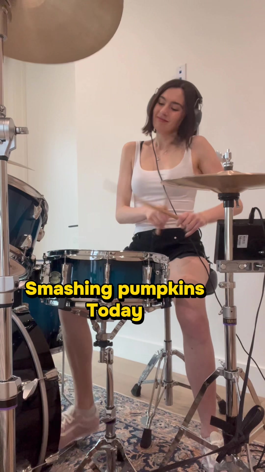 @Laura June🥁