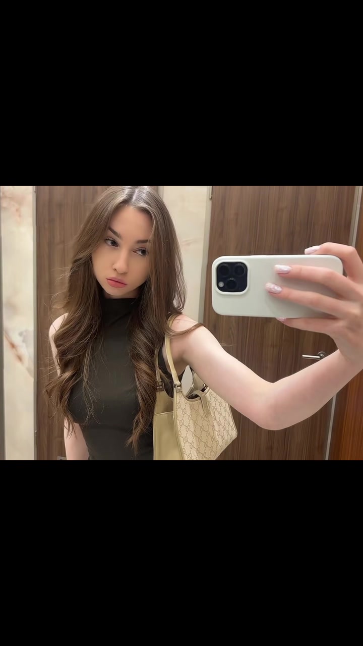 @аня аника