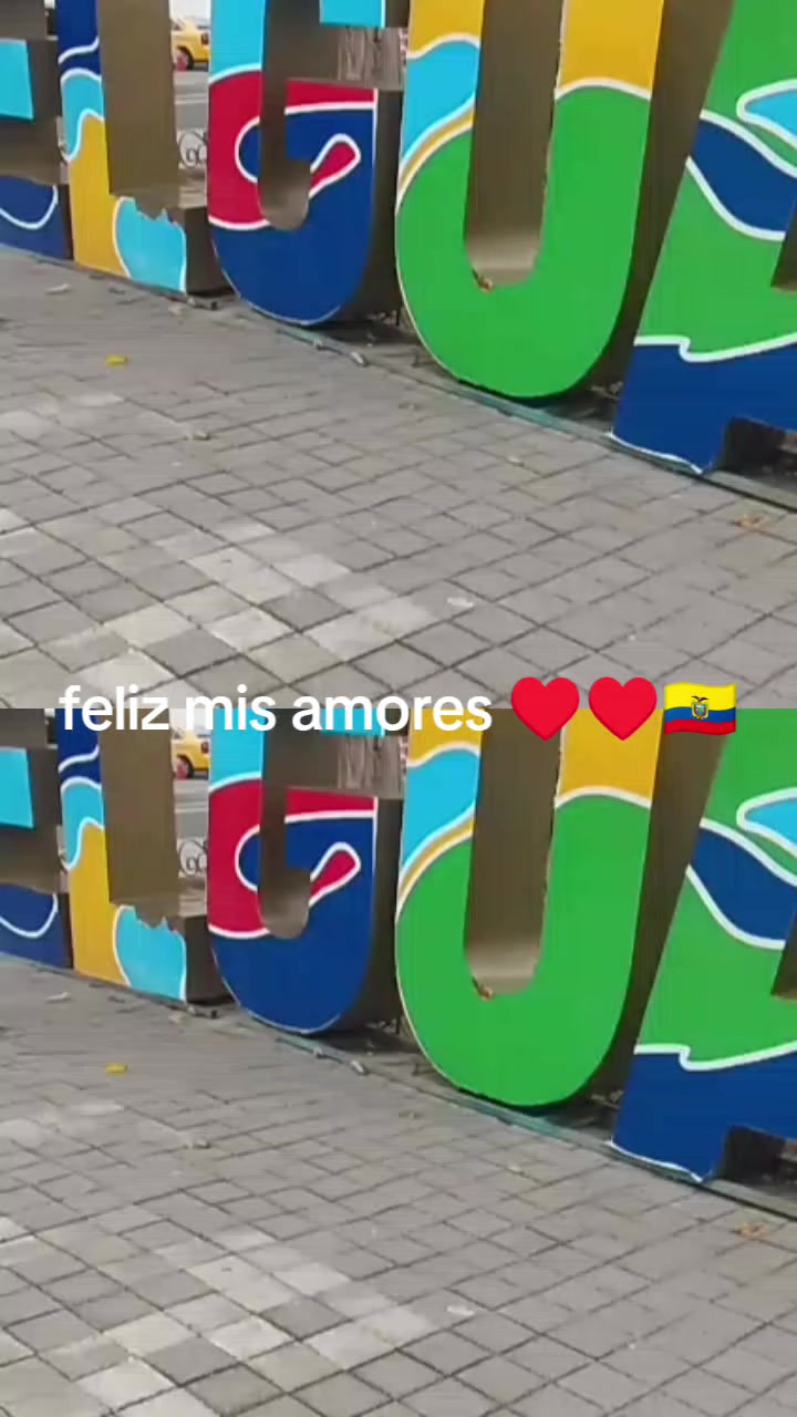 @Claudia Ayala