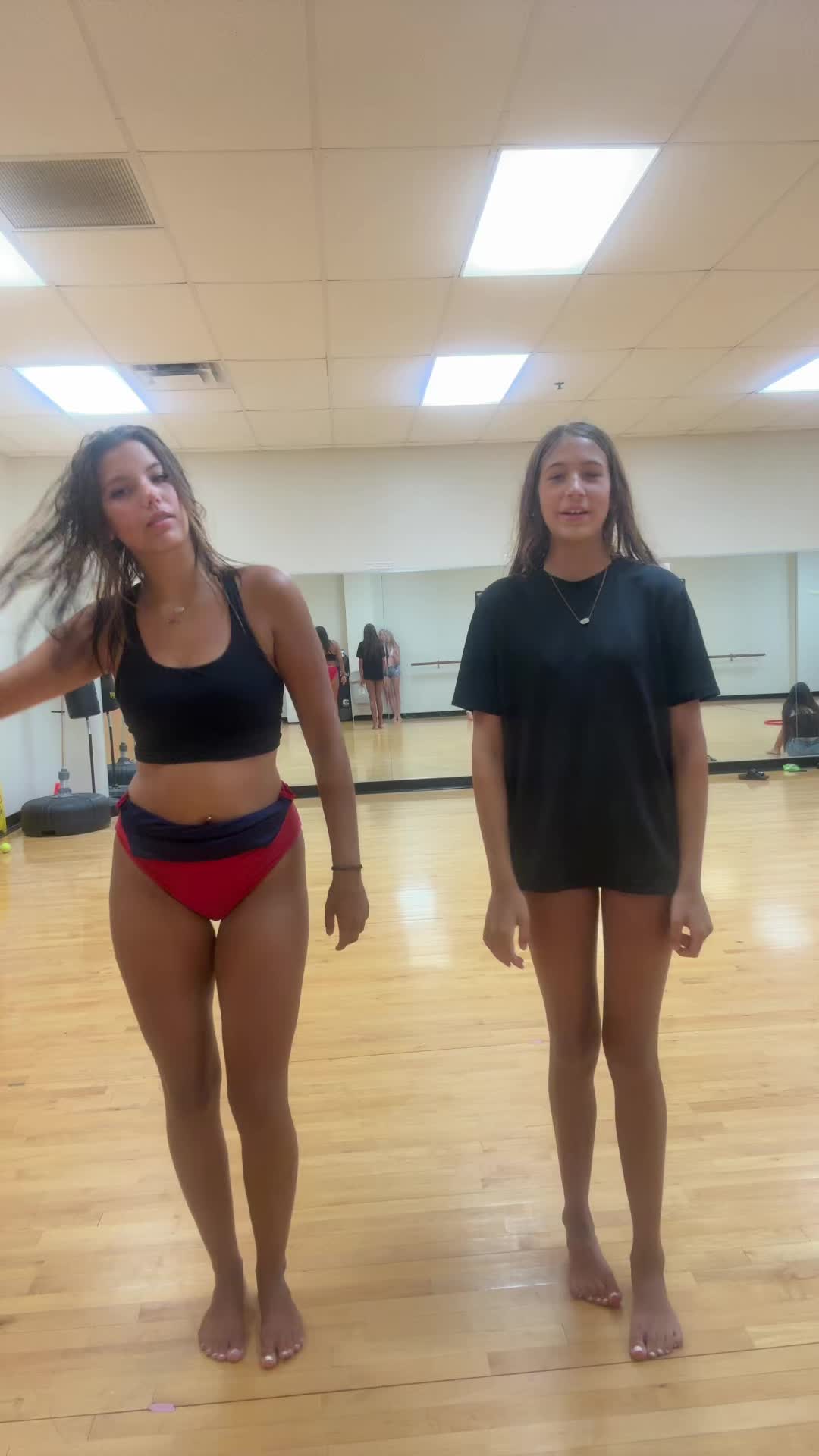 @Meekas dances