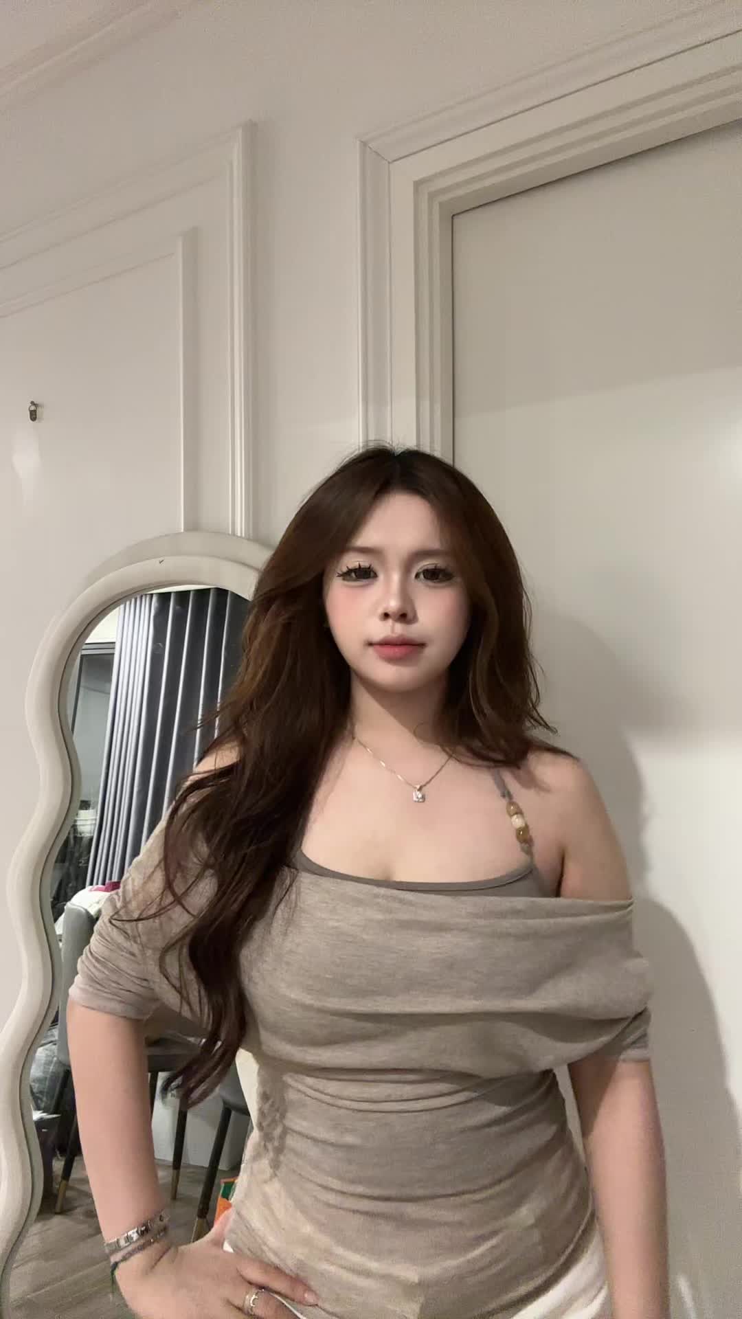 @Mochi, hôm nay mặc gì ?