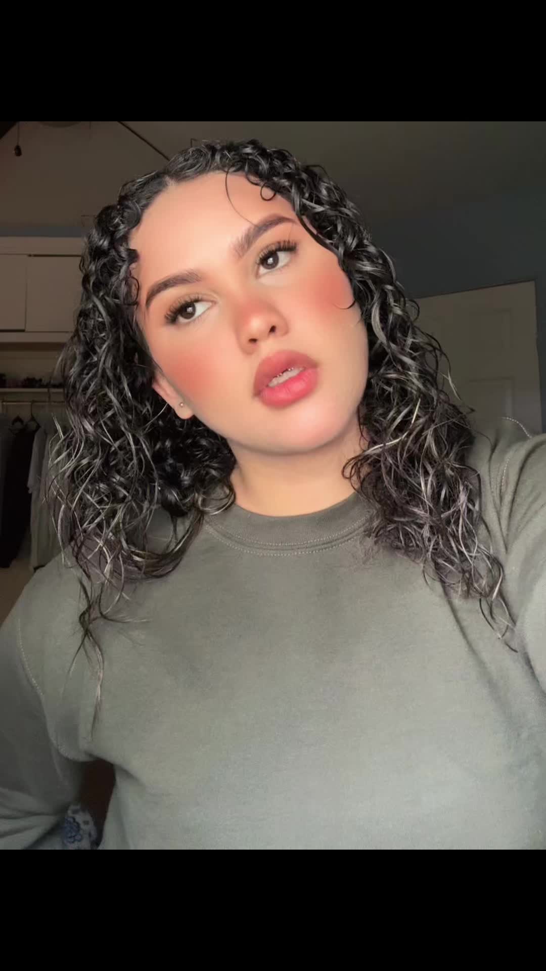 @️