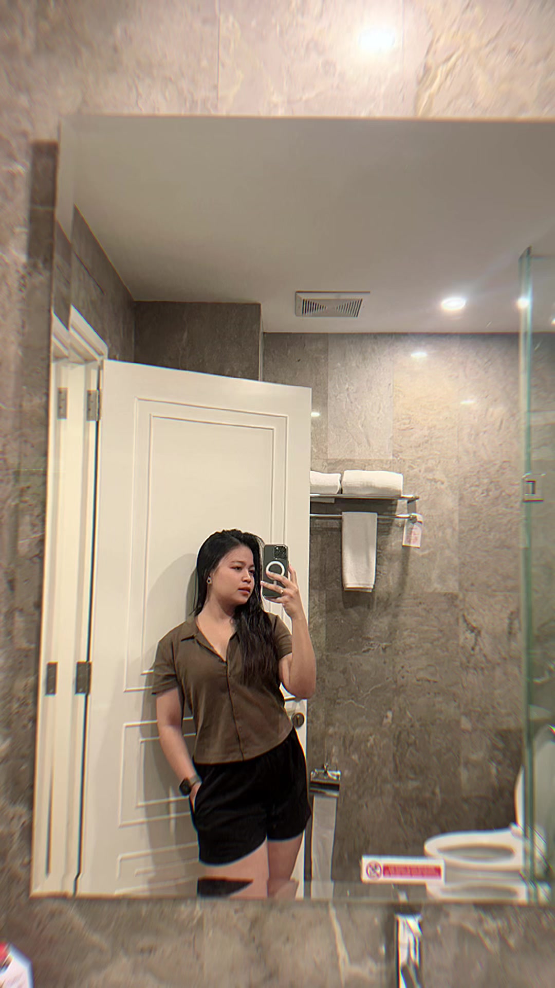 @NonaRaa🖤.