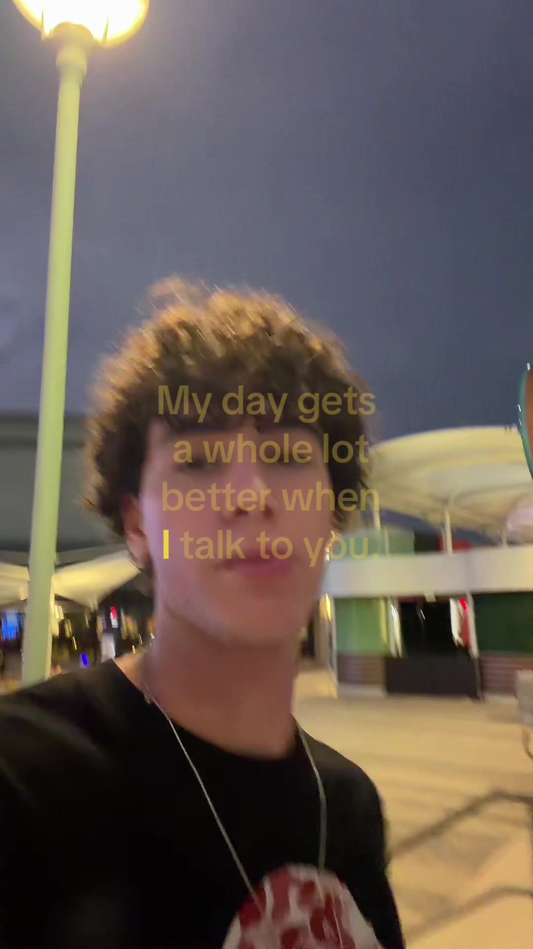 @⃟