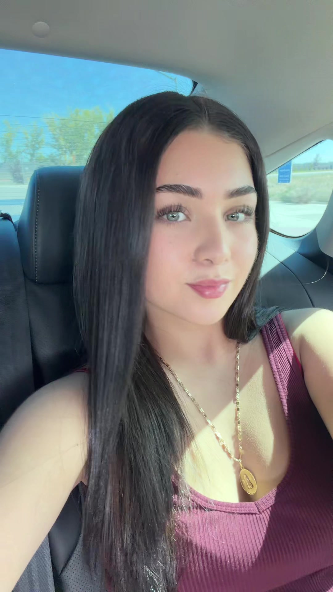 @daniela