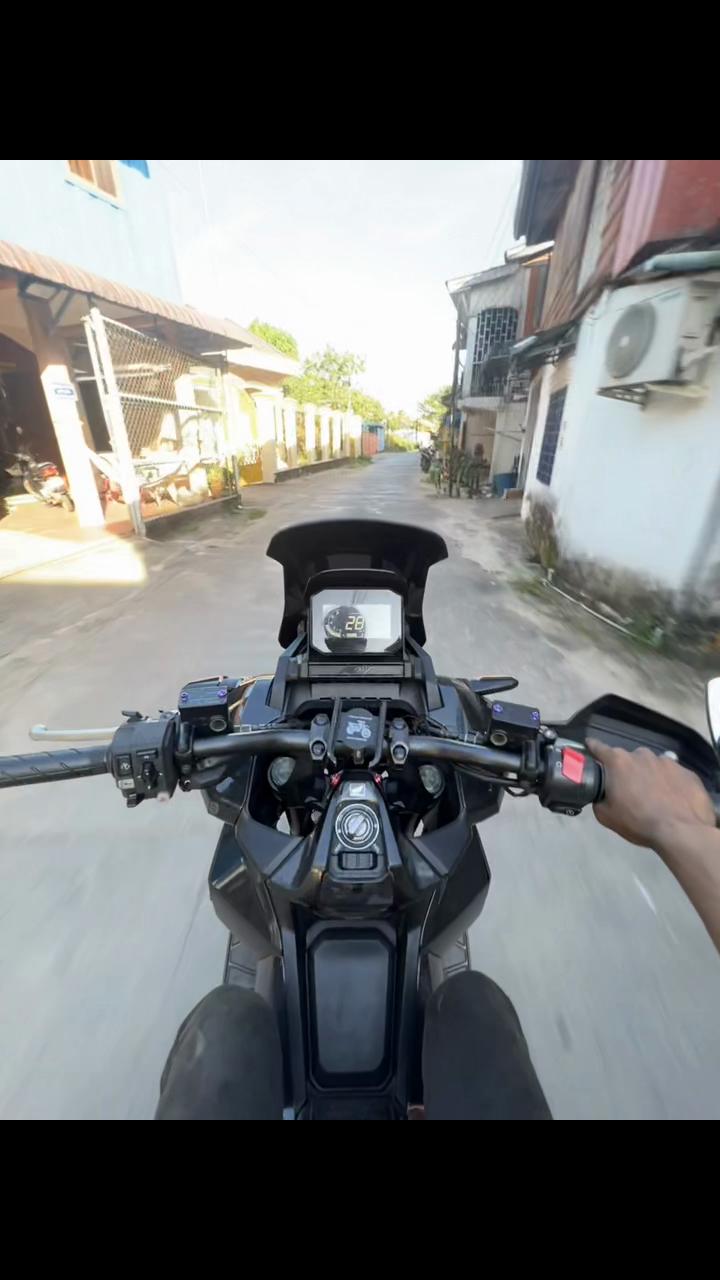 @Long Pee