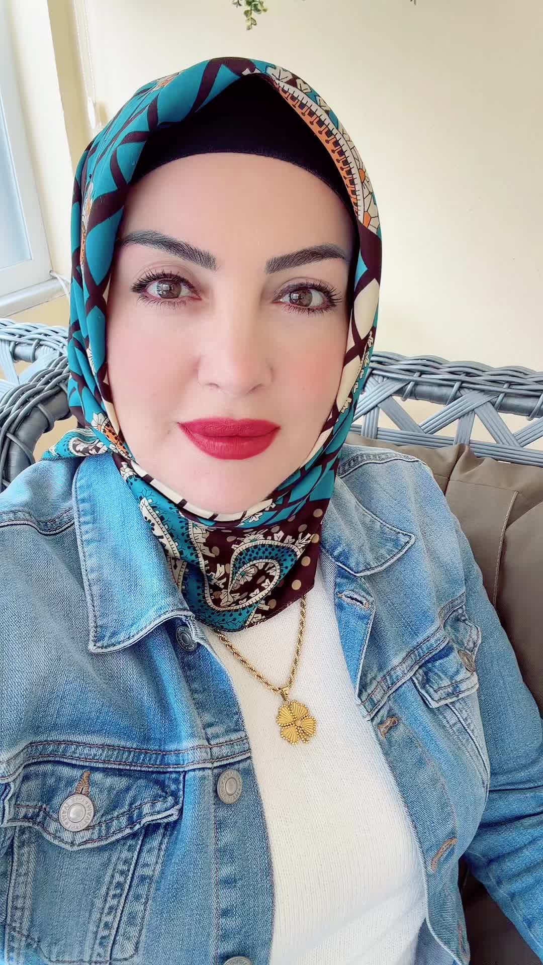 @Asiill ve güzel kadın🌹