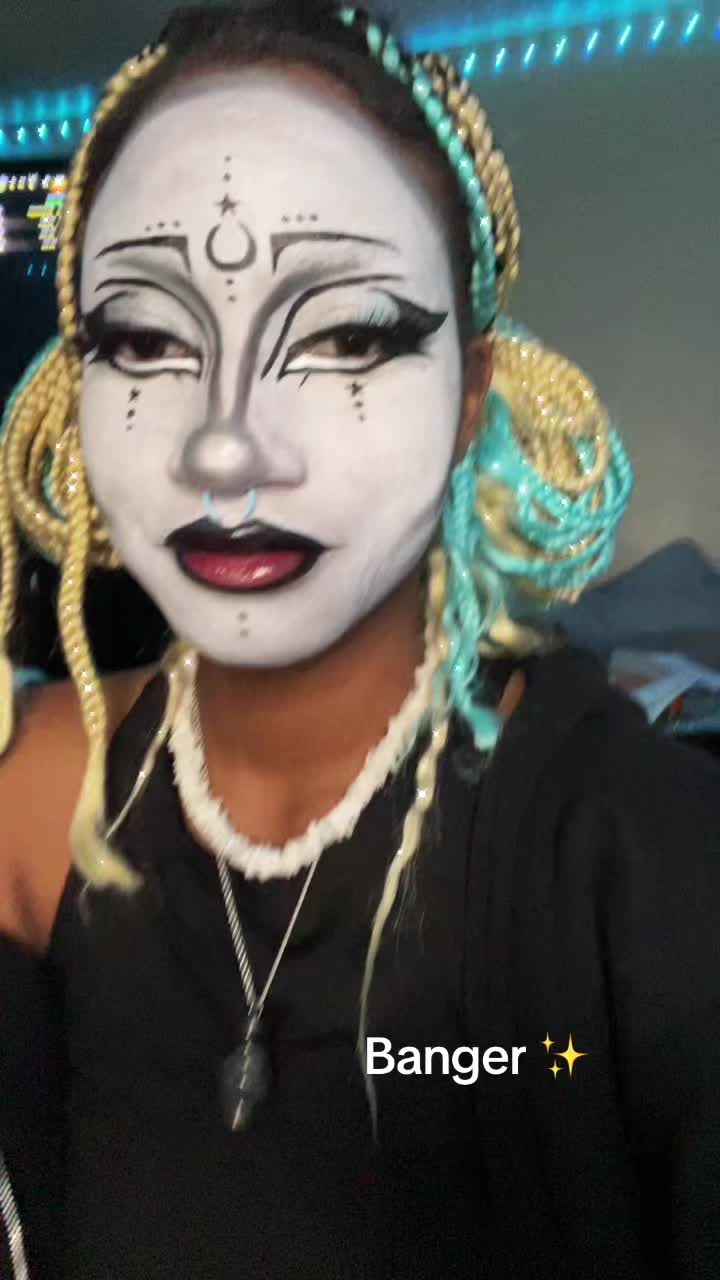 @Lai 🏳️&zwj;🌈