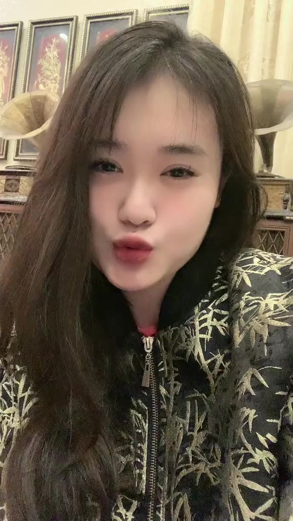 @Tôn Nhật Linh