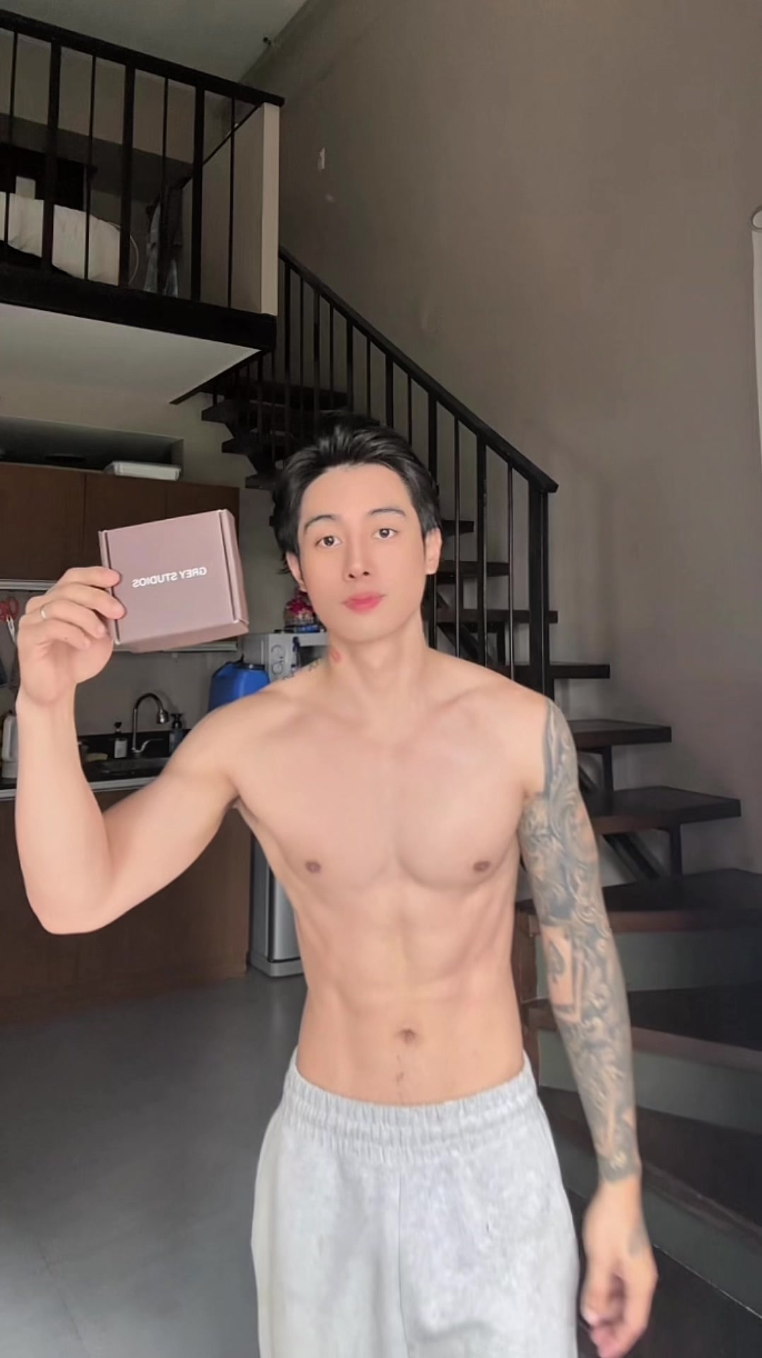 @_chrisvillablanca on IG