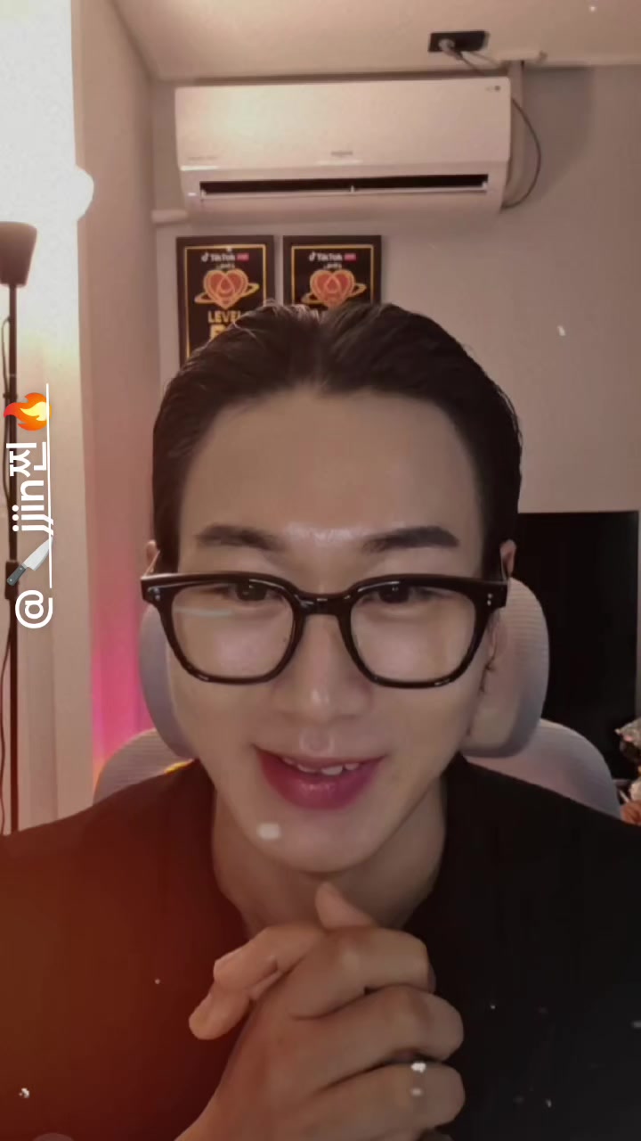 @Angie~앤지~🔪Tonics🔥