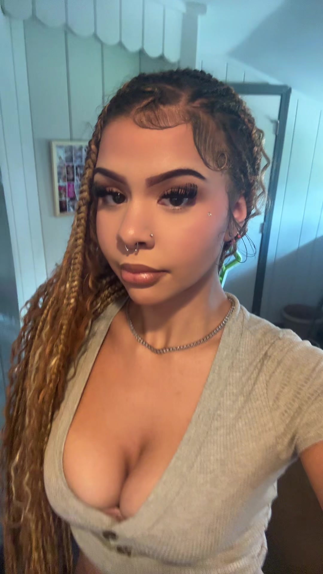 @aleana naomi