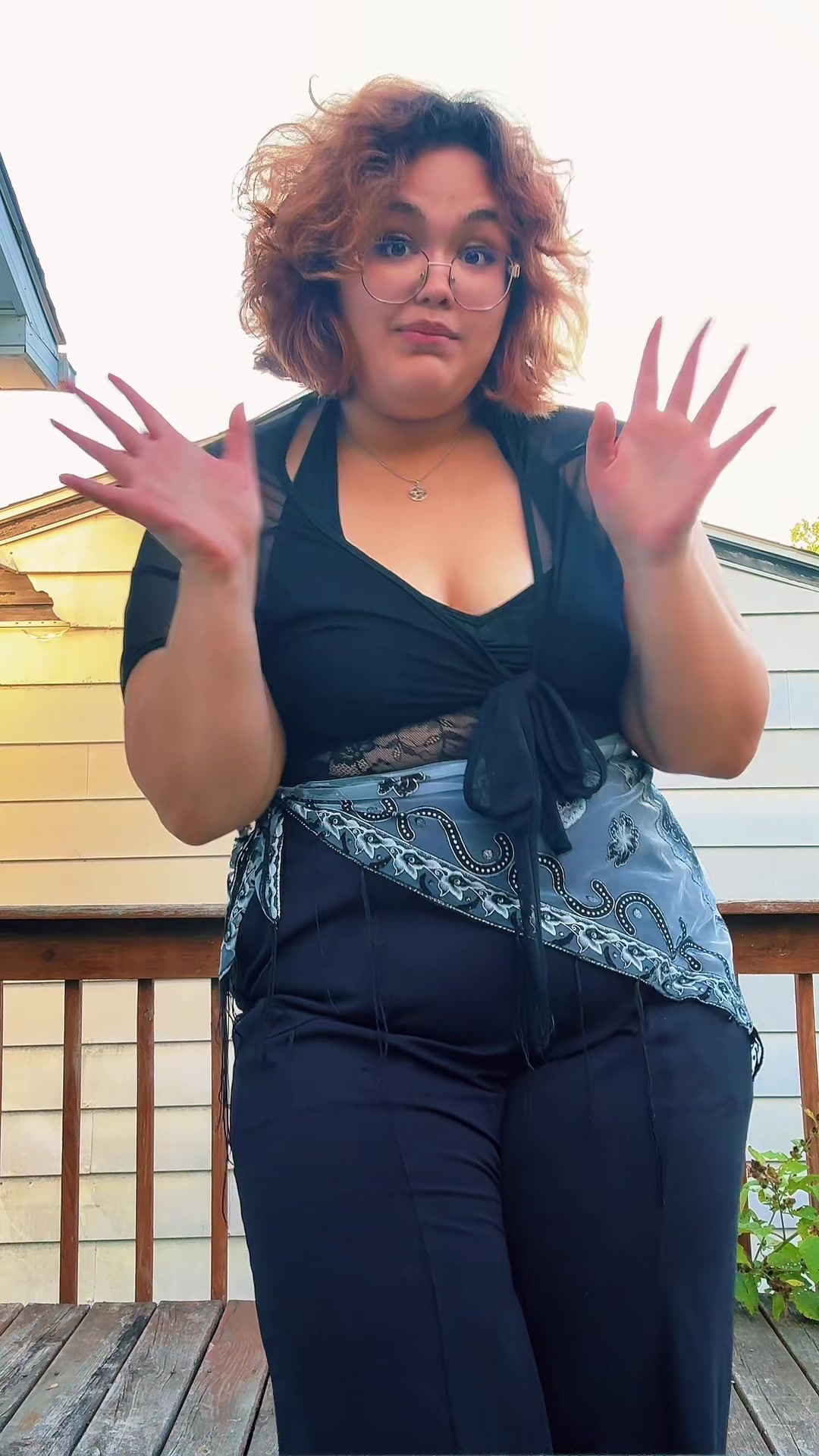 @Ava