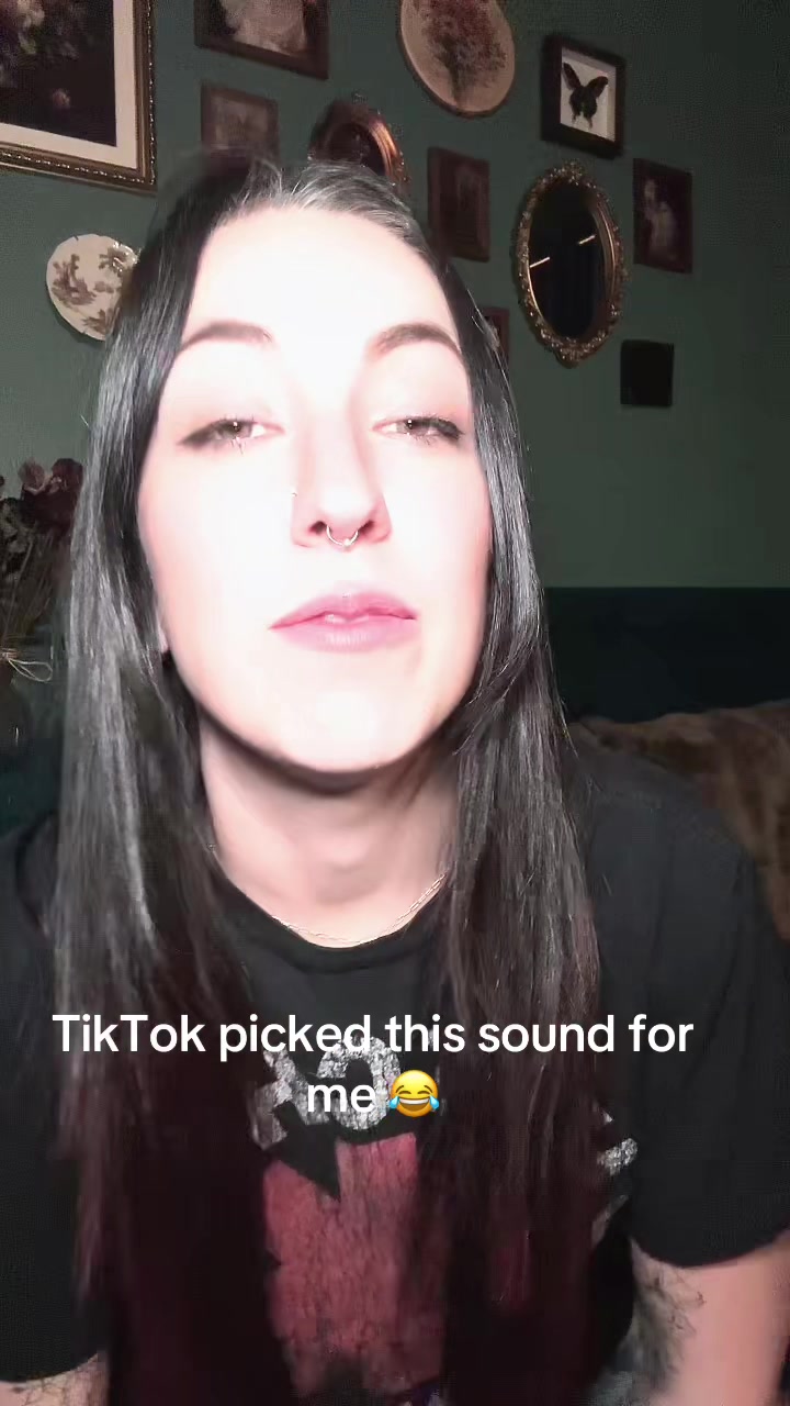 @Kat🖤