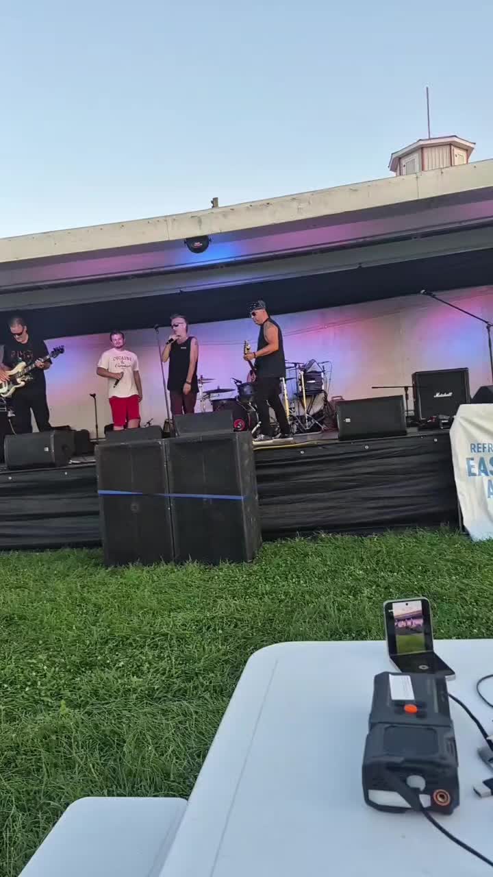 @Norfolk&rsquo;s Menace 🇨🇦