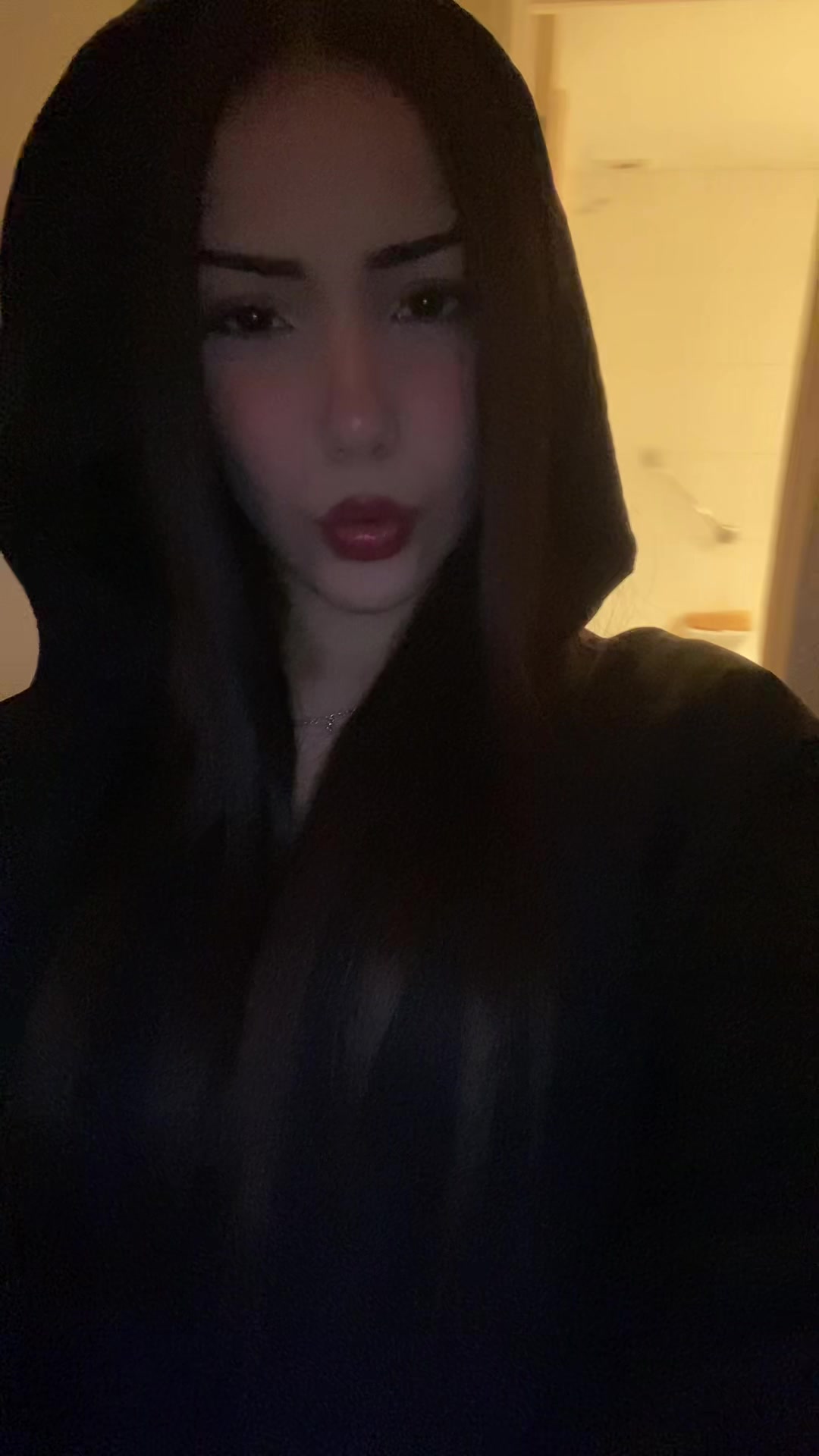 @luzwuajajaksjakdjakka