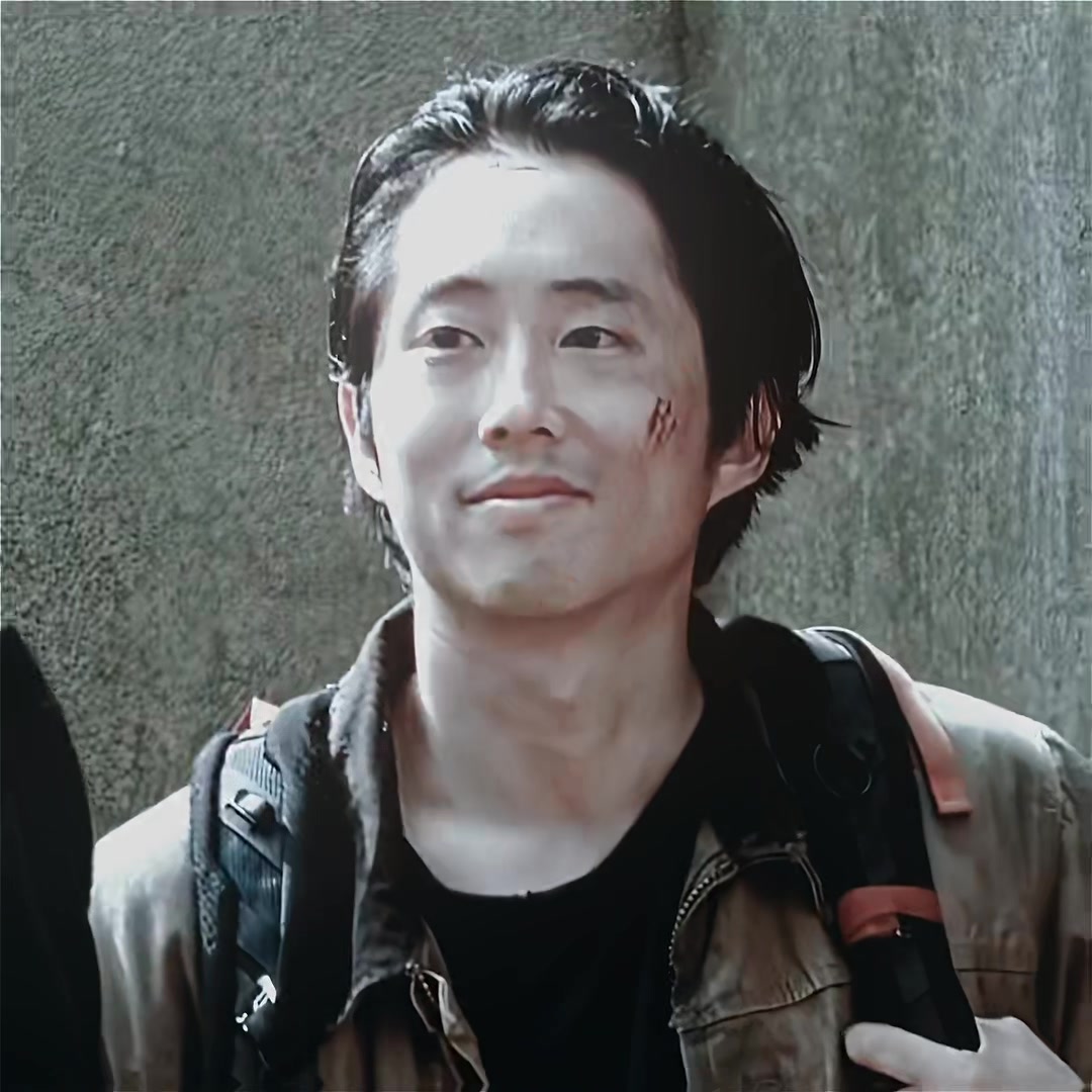 @Laura🧟&zwj;♀️