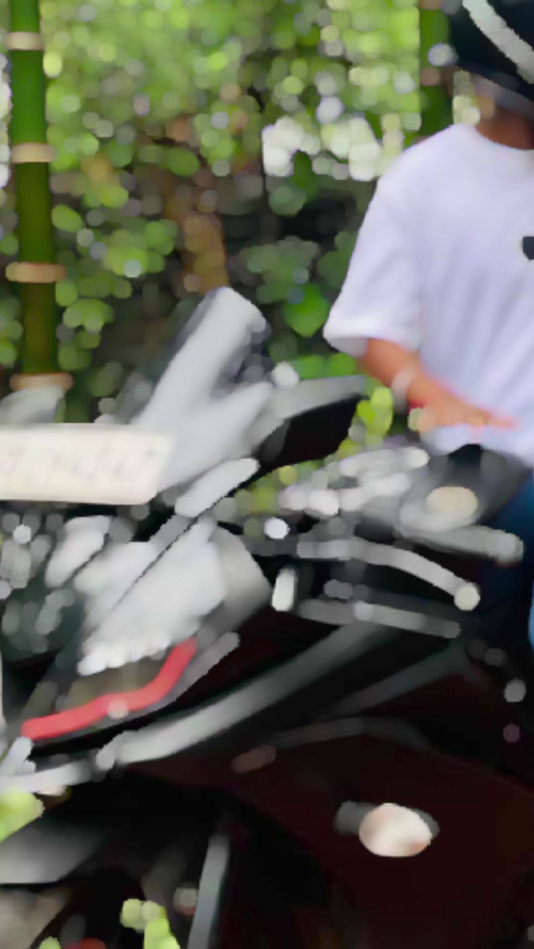 @𝑚𝑟 𝐿𝑢𝑥𝑚𝑎𝑛 kd