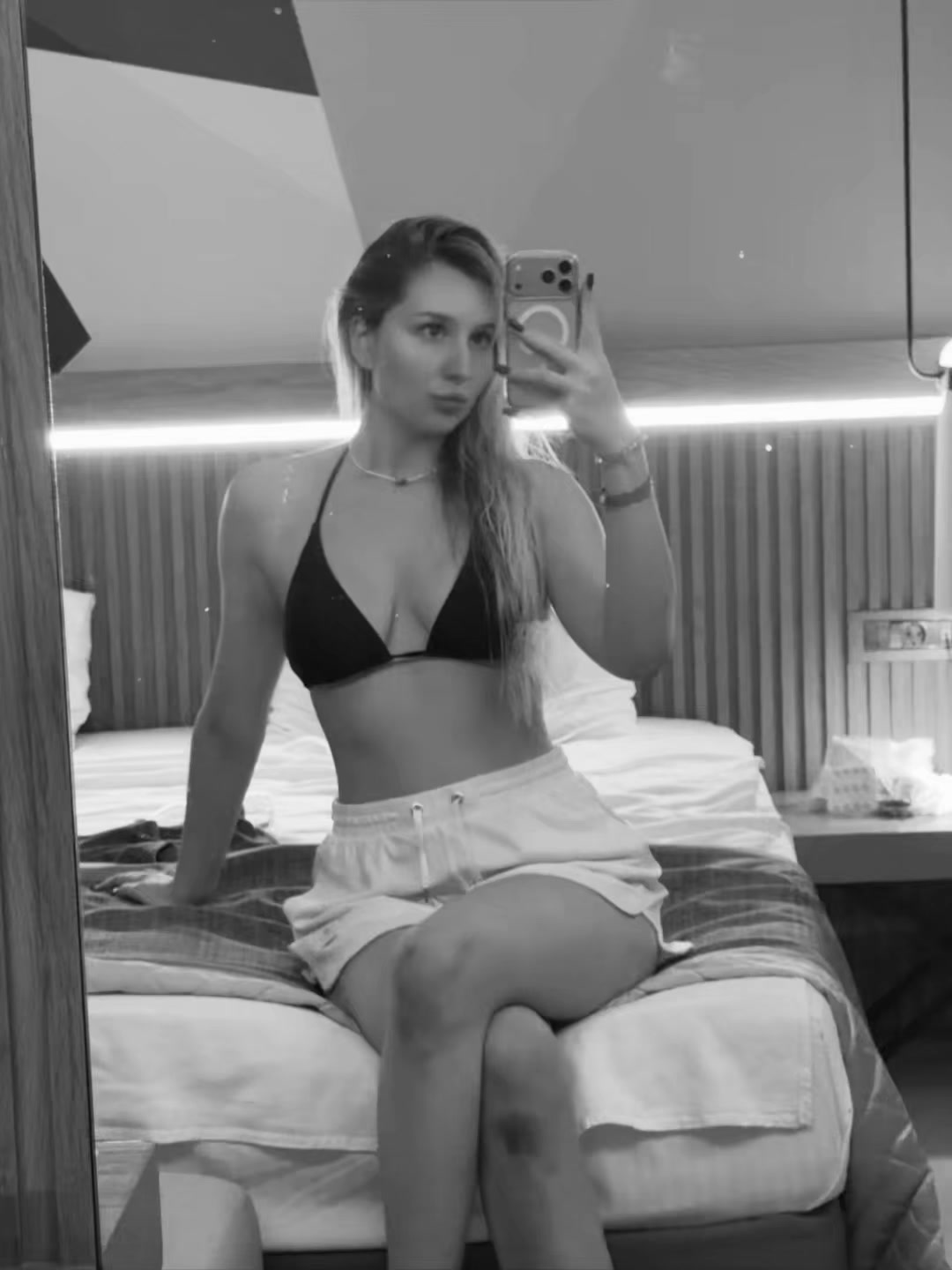 @heyypollya
