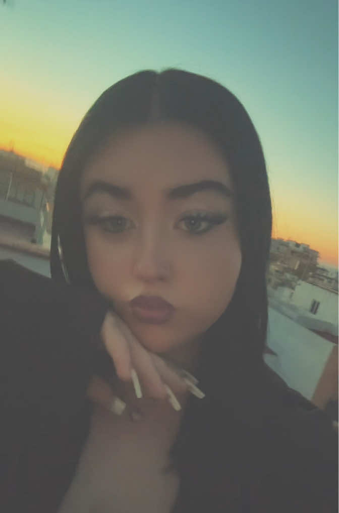 @Lena🕴️