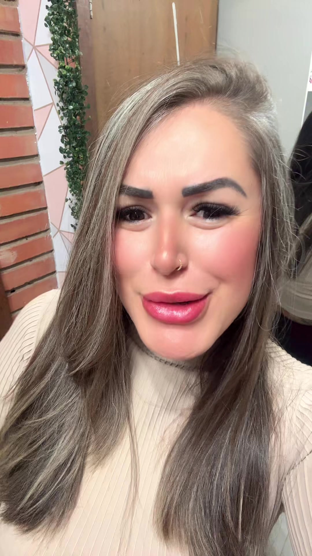 @Viviane